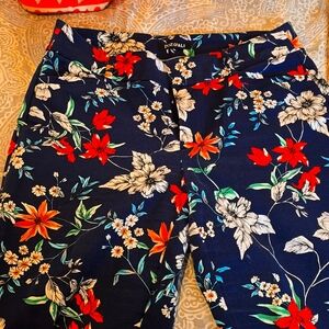 Roz & Ali ankle length pant size 8